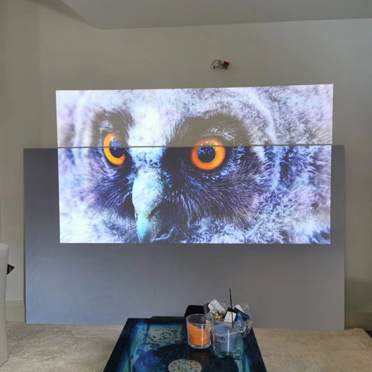 Ekran Projekcyjny Przenośny – Tkanina Antyświetlna, Obsługa 4K