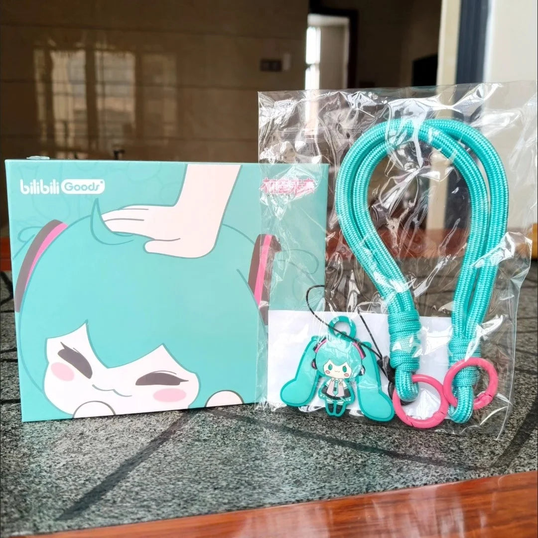 Słuchawki Bluetooth Hatsune Miku CUBE FACE – Ekran LCD, Zestaw Prezentowy